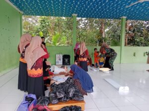 Wujudkan Balita Sehat, Babinsa Kodim 1002/HST Pendampingan Posyandu