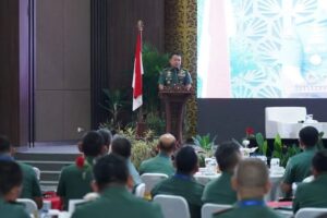 Komandan Batalyon Jajaran Kostrad Ditunjuk Menjadi Pemapar Pada Seminar TNI AD