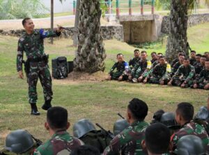 Danbrigif 8/GC Pimpin Briefing UST Tingkat Kompi Yonif 144/JY