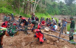 Kodim 1424/Sinjai Wujudkan Tiga Jembatan Gantung Bersama Vertical Rescue Indonesia