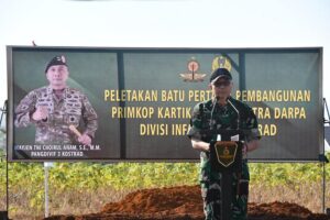 Panglima Divisi Infanteri 3 Kostrad Pimpin Peletakan Batu Pertama pembangunan Primer Koperasi Kartika Darma Putra Divif 3 Kostrad