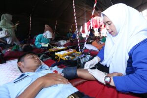 Semarak HUT TNI ke-78 , Satuan TNI Di Wilayah Kodam XIV/Hsn Bersama Seluruh Stake Holder Gelar Pesta Rakyat, Bazaar, Bakkes dan Baksos