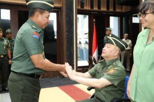 Wakasad Terima Laporan Korps Kenaikan Pangkat 10 Pati TNI AD