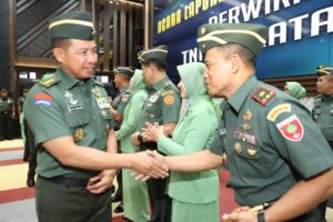 Wakasad Terima Laporan Korps Kenaikan Pangkat 10 Pati TNI AD