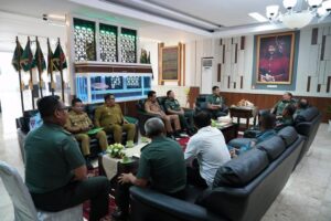 Pangdam XIV/Hsn Terima Kunker Tim Sahli Panglima TNI, Bahas Peran TNI Dalam Mendukung Pertumbuhan Ekonomi dan Pengendalian Inflasi