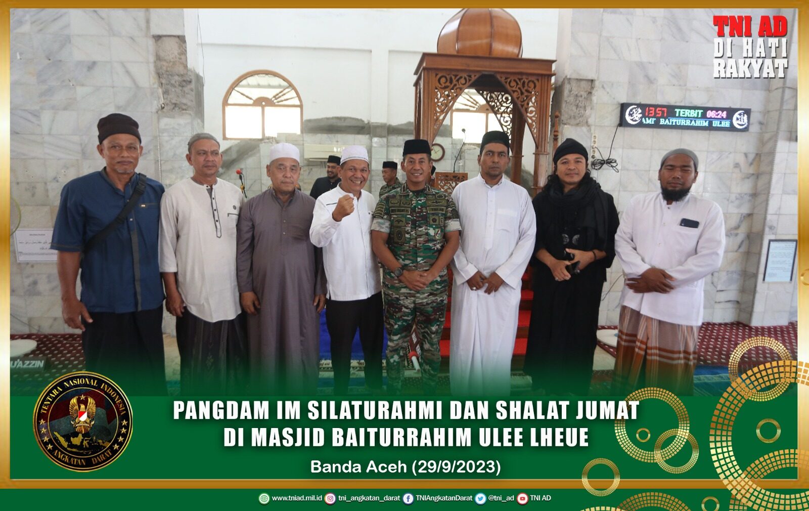 Pangdam IM Silaturahmi dan Shalat Jumat di Masjid Baiturrahim Ulee Lheue