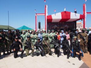 Pangdam XIV/Hsn Resmikan Pameran Alutsista TNI dan Gelar UMKM Dalam Rangka HUT ke-78 TNI