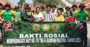 Peringati HUT Ke-78 TNI dan Sumpah Pemuda, Brigif 14 Kostrad Laksanakan Bakti Sosial