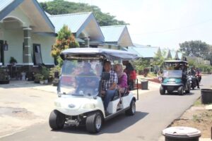 Danpussenarmed Kunjungi Yonarmed 1 Kostrad