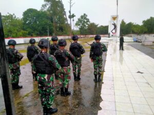 Peringati HUT ke – 78 TNI, Satgas Yonif 111/KB Melaksanakan Ziarah Dan Upacara di Taman Makam Pahlawan Boven Digoel