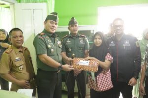 Kodim 0412/LU Bersama BKKBN dan Denkesyah Gelar Pelayanan KB Serentak