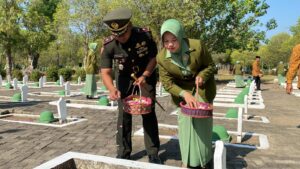 Yonarmed 12 Angicipi Yudha Ziarah Taman Makam Pahlawan Dalam Rangka Memperingati HUT TNI ke -78