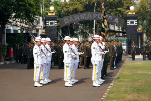 Kostrad Gelar Upacara Peringatan HUT Ke-78 TNI