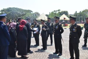 Juara II TNI TMKK Tingkat Propinsi Dandim Wonosobo Terima Penghargaan