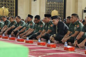 Wakasad dan Warga Mabesad Peringati Maulid Nabi Muhammad SAW 1445 H