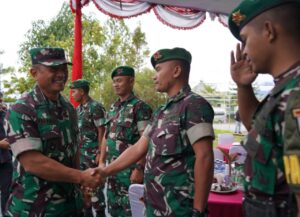 Bahas Sinergi Jelang Pemilu, Pangdam Cenderawasih Beri Pengarahan Personel TNI Polri di Jayawijaya