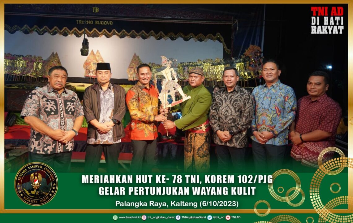 Meriahkan HUT Ke- 78 TNI, Korem 102/Pjg Gelar Pertunjukan Wayang Kulit