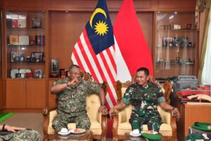 Tingkatkan Hubungan Bilateral, Pangdam Tanjungpura Kunjungi Divisyen Pertama Infantri Malaysia