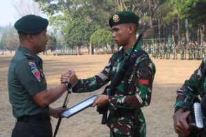 Prajurit Prestasi Kebanggaan Satuan, Danyonif 502 Kostrad Berikan Penghargaan