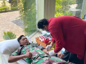 Sambut HUT Ke-78 Zeni AD, Prajurit Yonzipur 10 Kostrad Donor Darah
