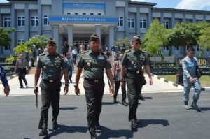 Pangdam IX/Udayana Dampingi Panglima TNI Hadiri Puncak HMN di Kupang