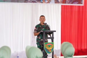 Pangdam II/Sriwijaya Bersama Pj. Gubernur dan Ketua DPRD Sumsel Tinjau Program Dapur Masuk Sekolah di SD Negeri 118 Palembang