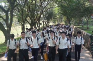 Brigif 9 Kostrad Menerima Kunjungan Belajar Siswa SMA Katolik Santo Paulus Jember