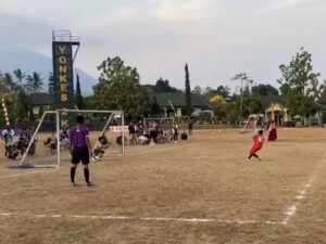 Dalam Rangka HUT Ke-15, Yonkes 2 Kostrad Gelar Festival Sepak Bola Anak Nasional