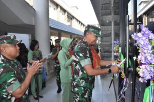 Resmikan Sejumlah Ruangan, Pangdam Berharap Rumkit Tk. III Wira Sakti Dapat Tingkatkan Pelayanan Kesehatan