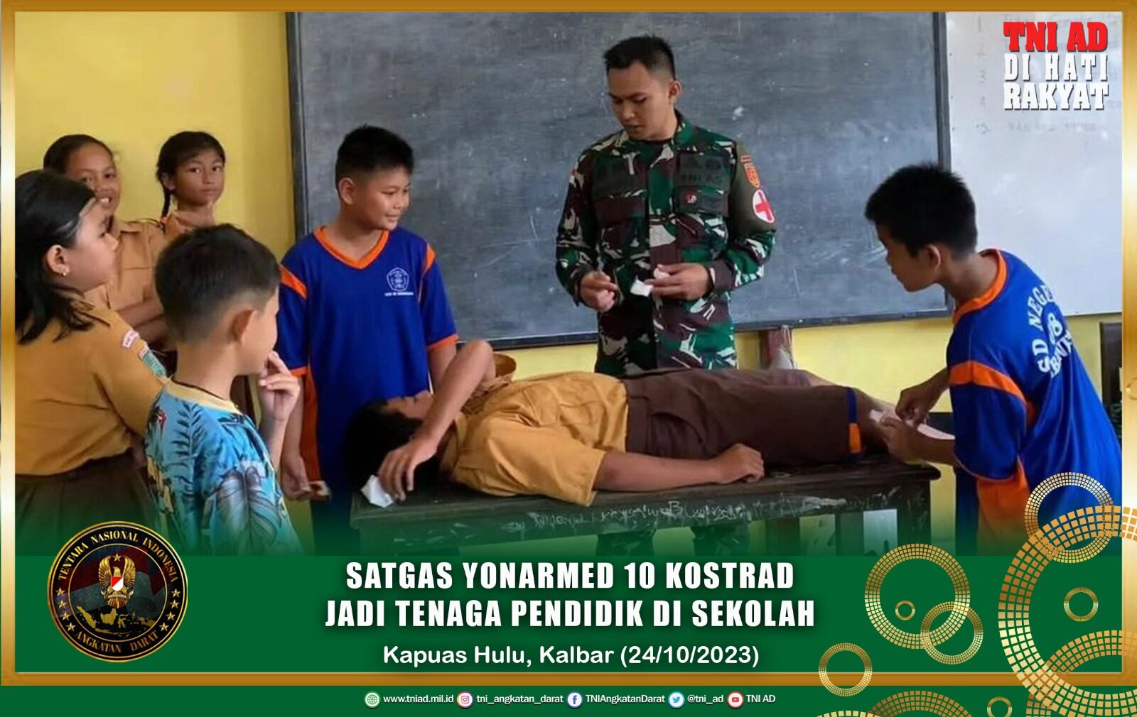 Satgas Yonarmed 10 Kostrad Jadi Tenaga Pendidik di Sekolah