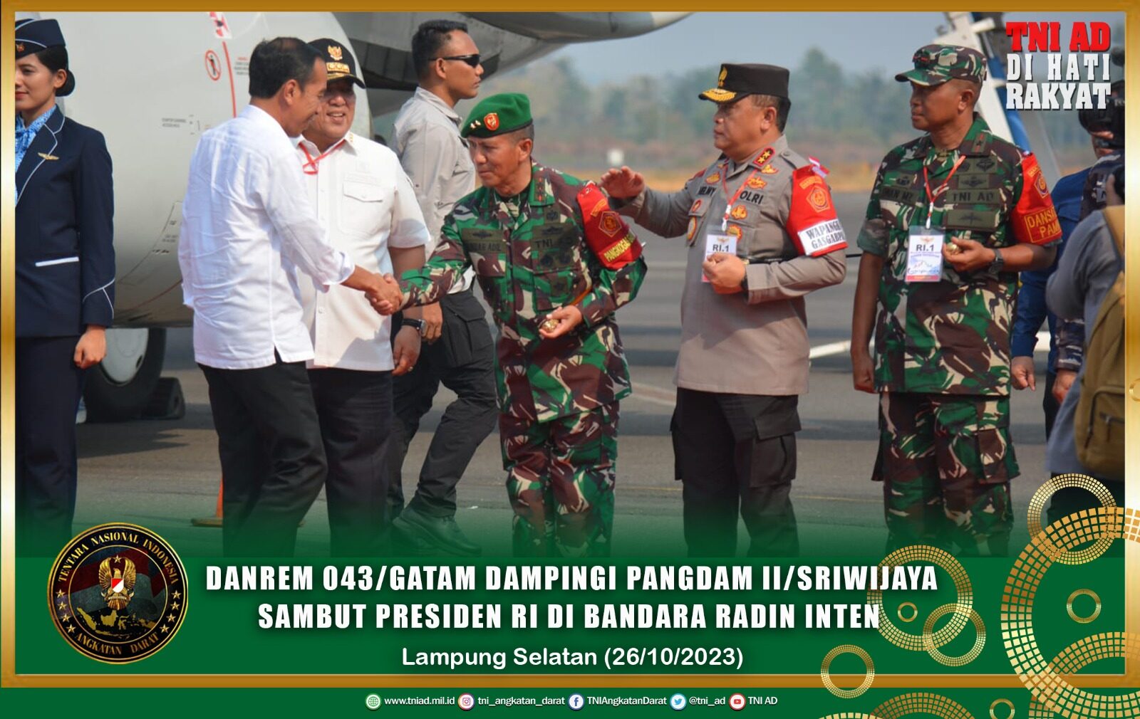 Danrem 043/Gatam Dampingi Pangdam II/Sriwijaya Sambut Presiden RI di Bandara Radin Inten