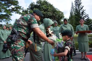 Kunjungi Markas Badak Hitam Yonif 113/JS, Danbrigif 25/Siwah Berikan Pesan dan Kesan