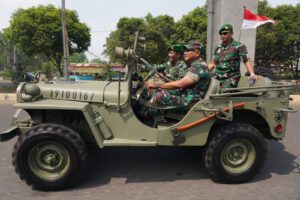 Kasdam II/Sriwijaya Lepas Pawai Kebangsaan Peringati Hari Sumpah Pemuda