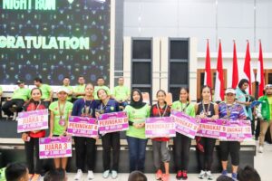 Pangdam XII/Tpr Lepas Ribuan Peserta Tanjungpura Night Run 7,8 Kilometer