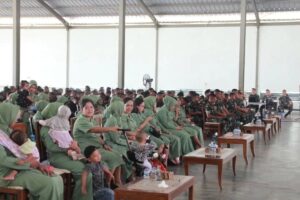 Komandan Yonif 318 Kostrad Gelar Sosialisasi Netralitas TNI