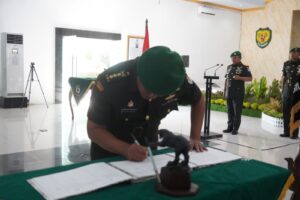 Danrem 064/ MY, Brigjen TNI Tatang Subarna Pimpin Serah Terima Dandim 0602/Serang