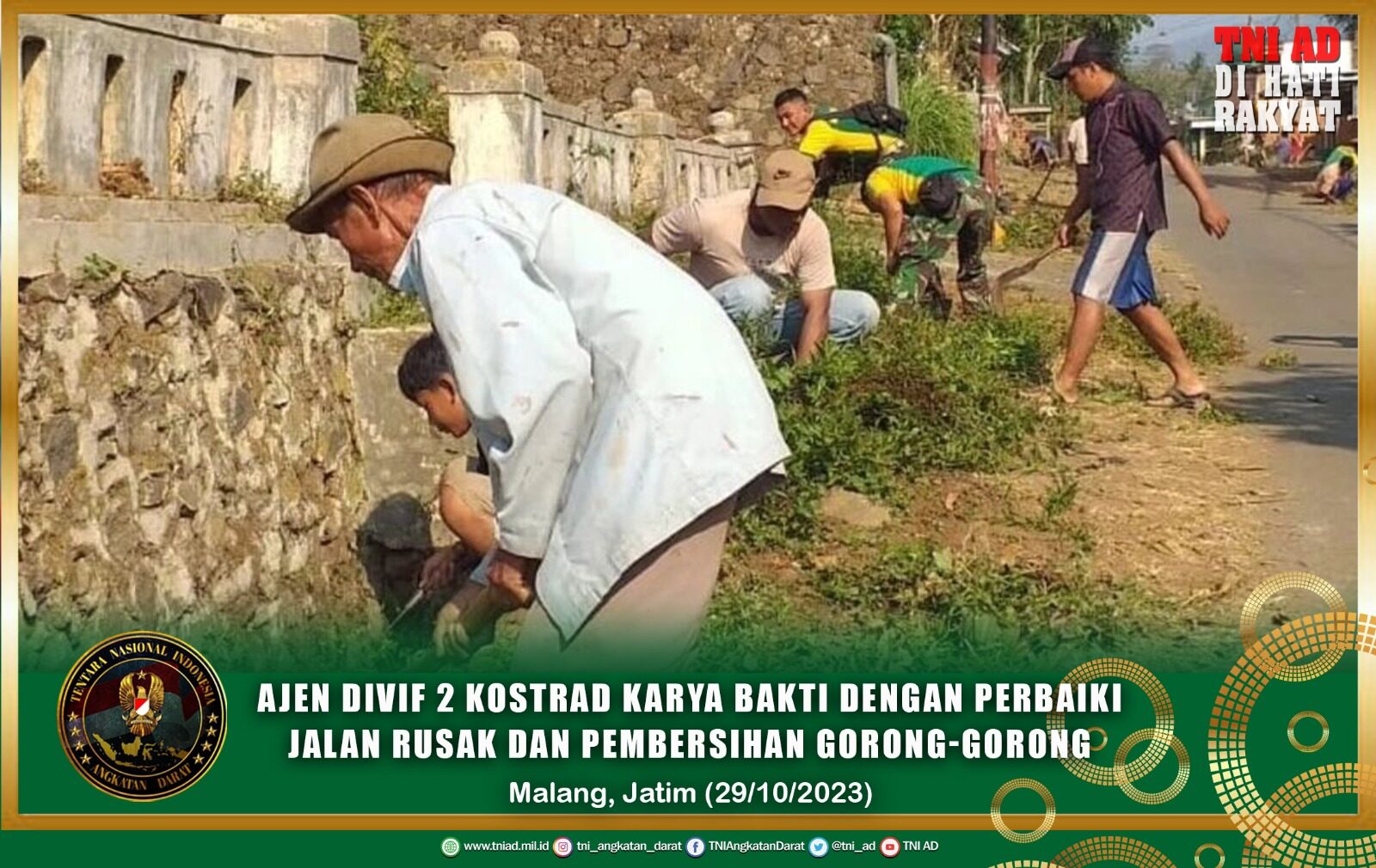 Ajen Divif 2 Kostrad Karya Bakti Dengan Perbaiki Jalan Rusak dan Pembersihan Gorong-Gorong