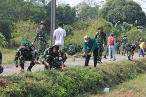 Bersama Masyarakat Prajurit Yonpomad Puspomad Gelar Karya Bakti