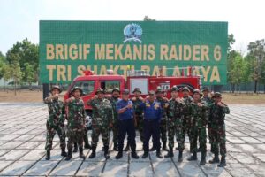 Brigif 6 Kostrad Gelar Pelatihan Teori dan Praktik Penggunaan Mobil Damkar