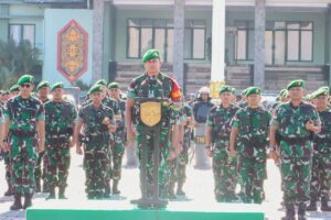 Pangdam XII/Tpr Beserta Prajurit Ikuti Apel Kesiapan Pengamanan Pemilu Dipimpin Oleh Kasad