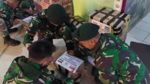 Peduli Kemanusiaan, Satjar Divif 1 Kostrad Berikan Bantuan Warga Palestina