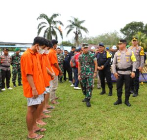 Pangdam I/BB dan Kapoldasu Musnahkan Ladang Ganja 150 Ha di Madina