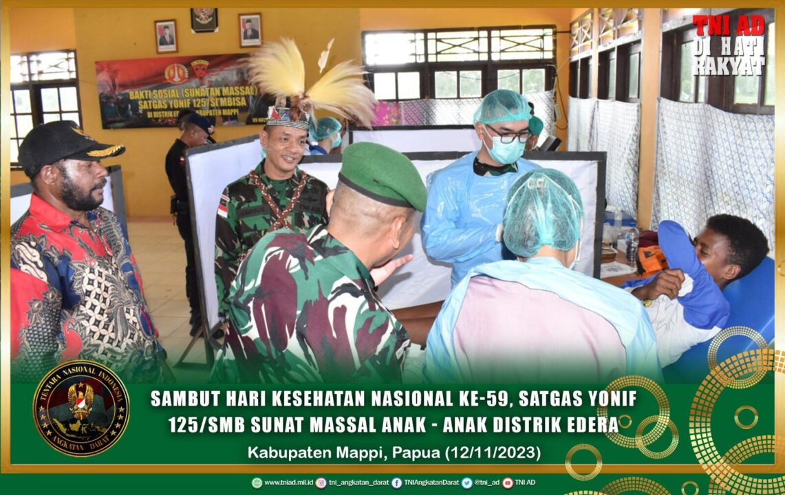 Sambut Hari Kesehatan Nasional Ke-59, Satgas Yonif 125/SMB Sunat Massal Anak - Anak Distrik Edera