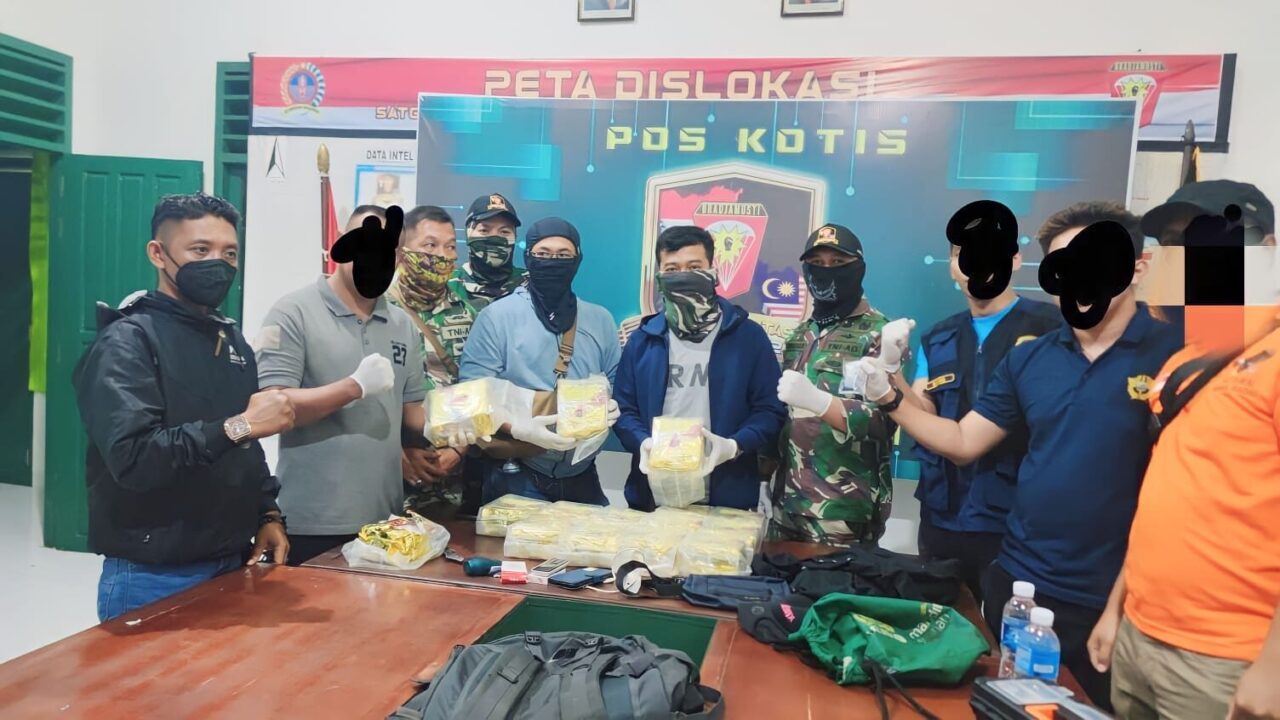 Satgas Pamtas Yonarmed 10 Kostrad Kembali Berhasil Amankan Sabu Seberat 15.5 Kilogram