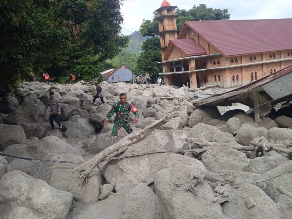 Kodam I/BB Turunkan 150 Personil PRCPB ke Lokasi Longsor dan Banjir Bandang di Baktiraja Humbahas