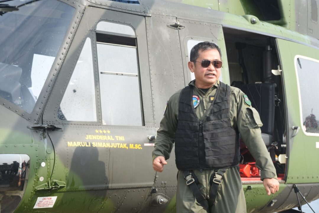 Terima Wing Kehormatan Penerbang TNI AD, Kasad Ingatkan Prajurit “Wira Amur” Jaga Profesionalitas