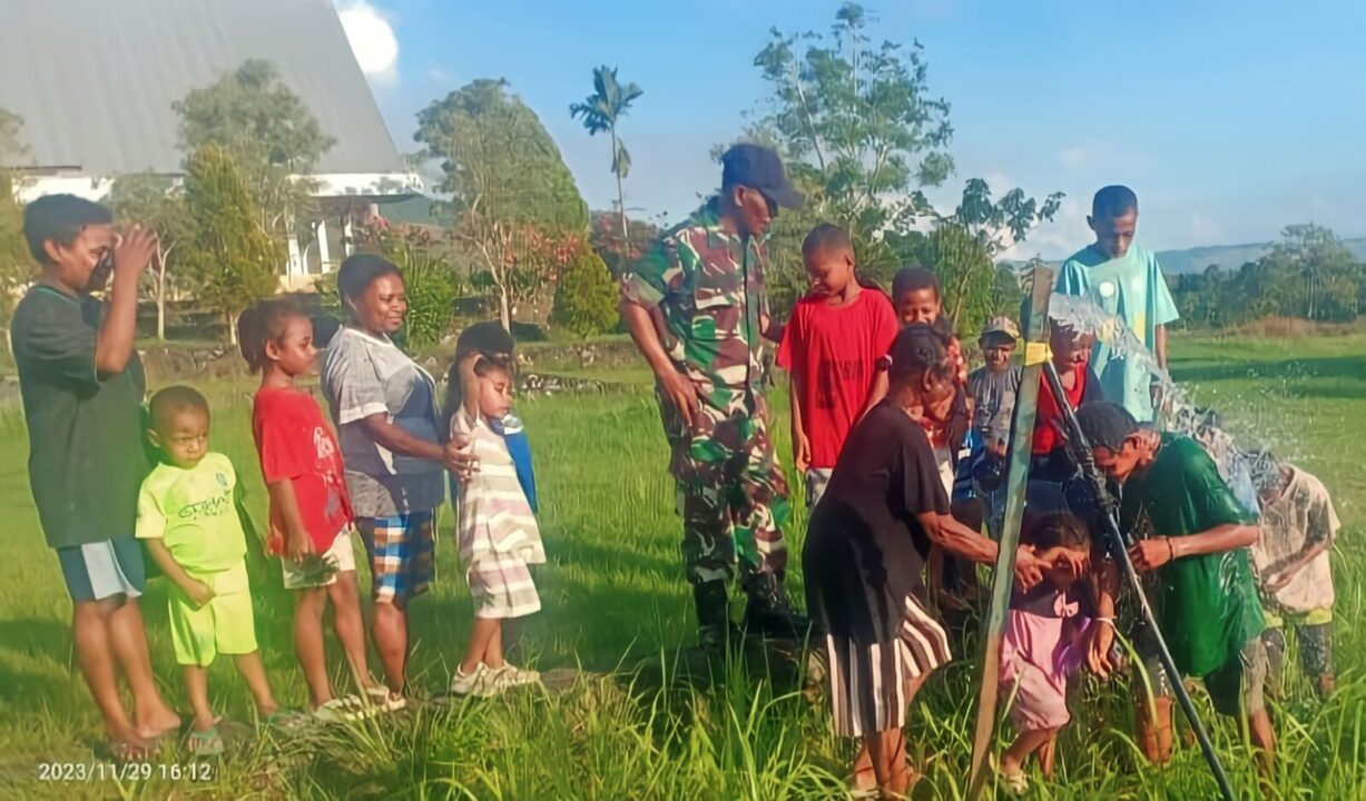 Berkat Program TNI AD Manunggal Air, Kini Masyarakat Papua Nikmati Air Bersih