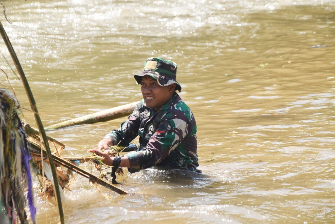 Kodim Wonosobo Karya Bakti Pasca Bencana Banjir Bandang dan Tanah Longsor