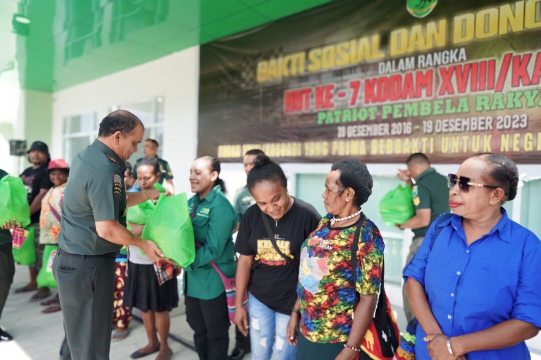 Animo Tinggi, Pengobatan Gratis dan Donor Darah Kodam Kasuari Diserbu Ratusan Warga Papua