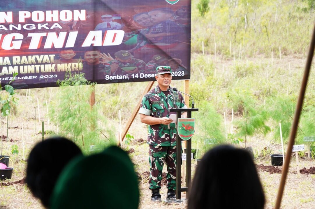 Buktikan Komitmen Rehabilitasi Hutan yang Rusak, Pangdam Cenderawasih Tanam Ribuan Pohon